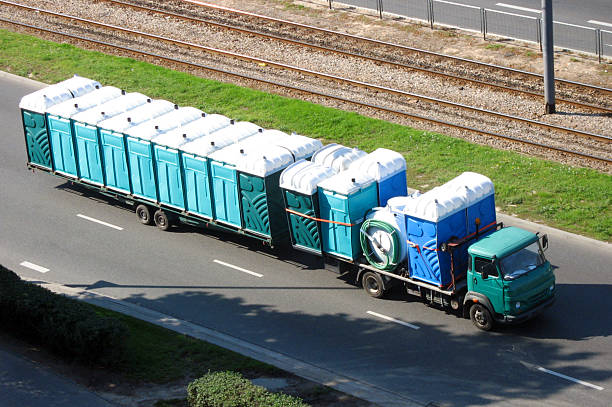 Best Luxury portable toilet rental  in Solon, IA